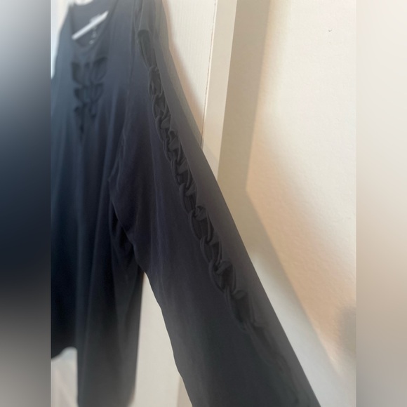 Torrid Heritage knit. Black long sleeve shirt. Cut out on the chest & sleeves 3X - Picture 4 of 6